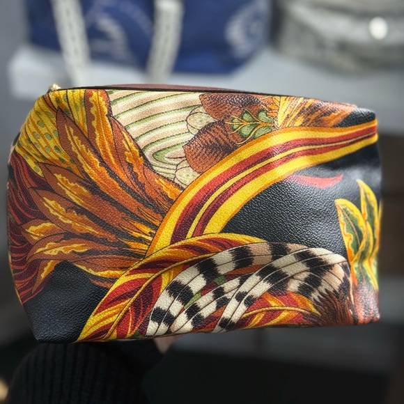 Ferragamo Zip Pouch - Picture 1 of 1